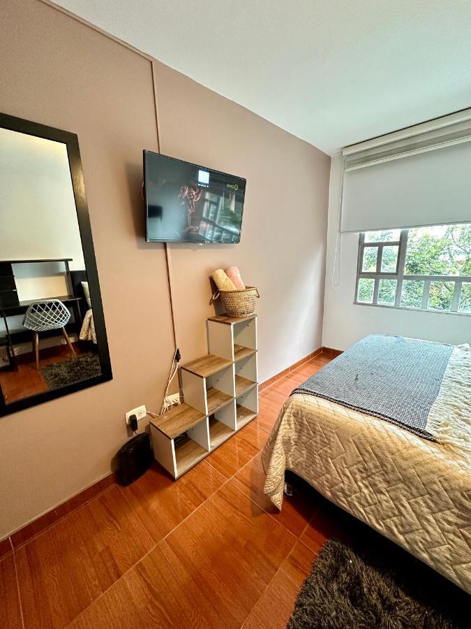 Habitacion Cerca Al Aeropuerto El Dorado Богота Екстериор снимка